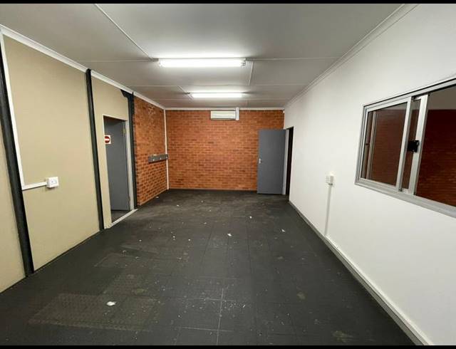 INDUSTRIAL PROPERTY TO RENT IN HENNOPSPARK